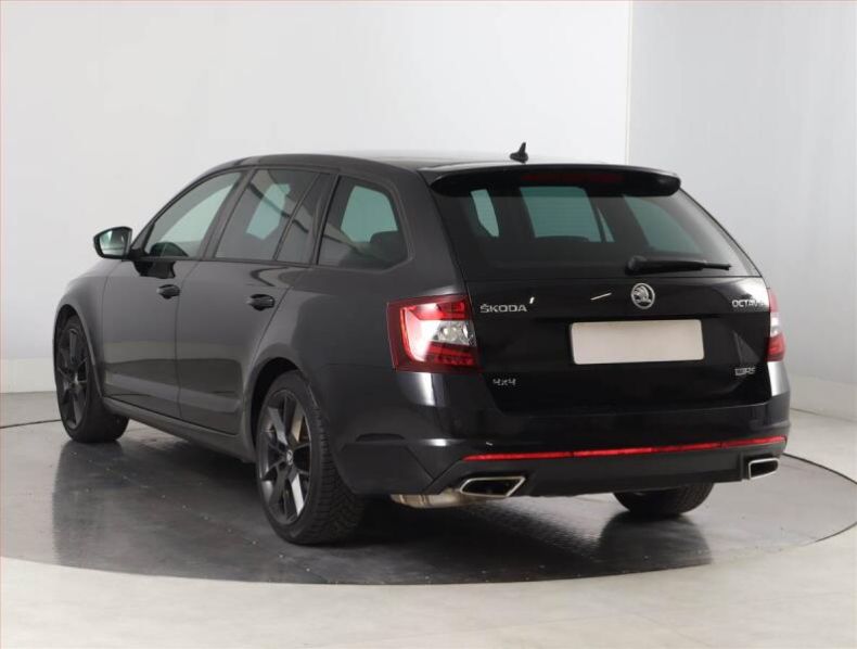 Škoda Octavia - hlavní fotka