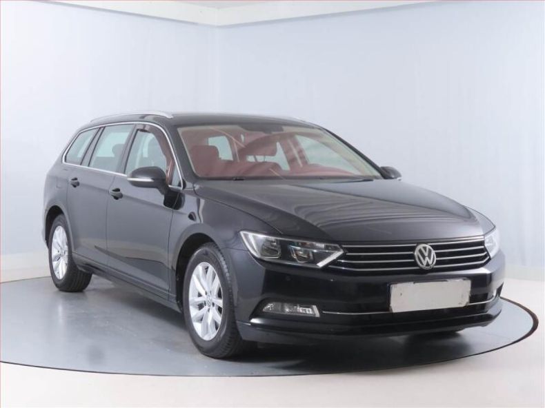 Volkswagen Passat - hlavní fotka inzerátu