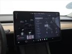 Tesla Model 3 - fotka číslo 17