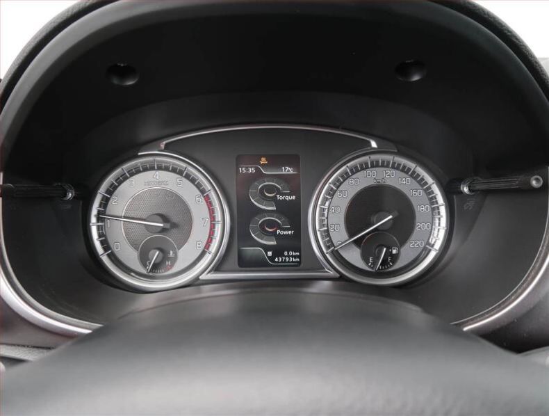 Suzuki Vitara - hlavní fotka