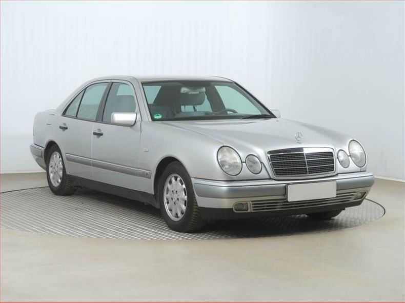Mercedes Třída E - hlavní fotka inzerátu