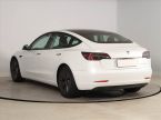 Tesla Model 3 - fotka číslo 3
