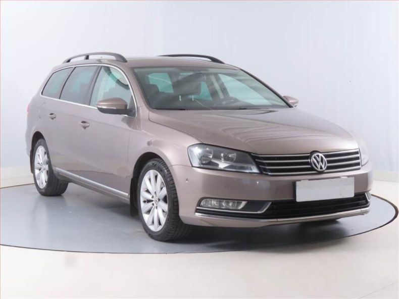 Volkswagen Passat - hlavní fotka inzerátu