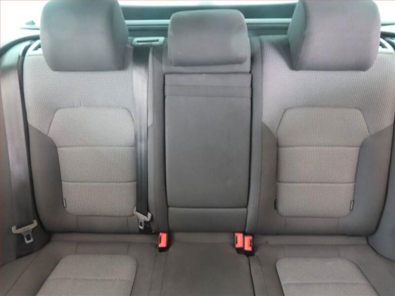 Volkswagen Passat - hlavní fotka