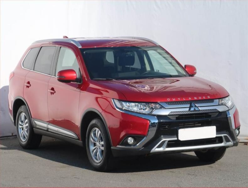 Mitsubishi Outlander - hlavní foto