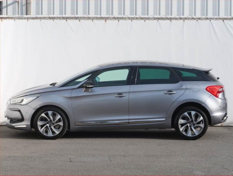 Citroën DS5 - hlavní fotka