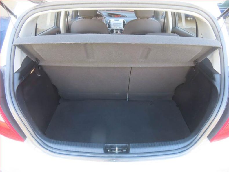 Hyundai i20 - hlavní fotka