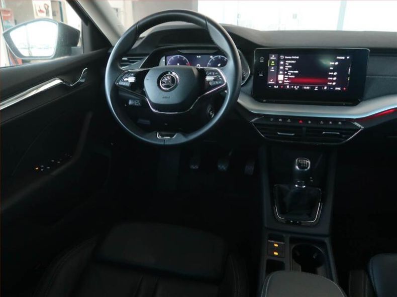 Škoda Octavia - hlavní fotka