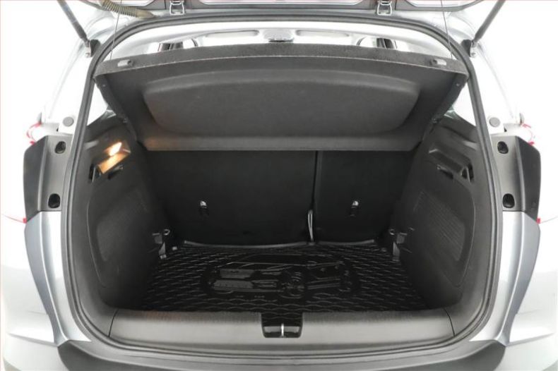 Opel Crossland X - hlavní fotka