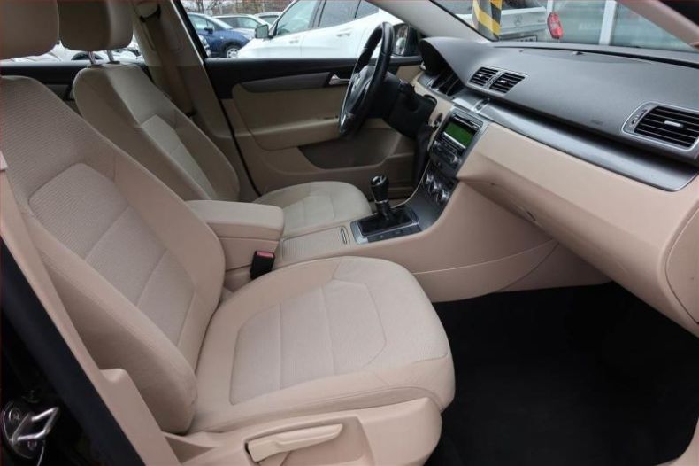 Volkswagen Passat - hlavní fotka