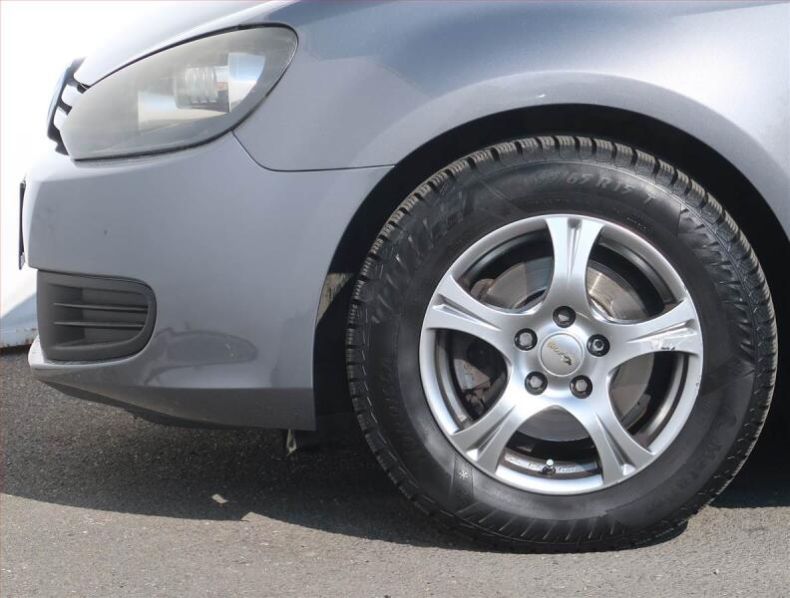 Volkswagen Golf - hlavní fotka