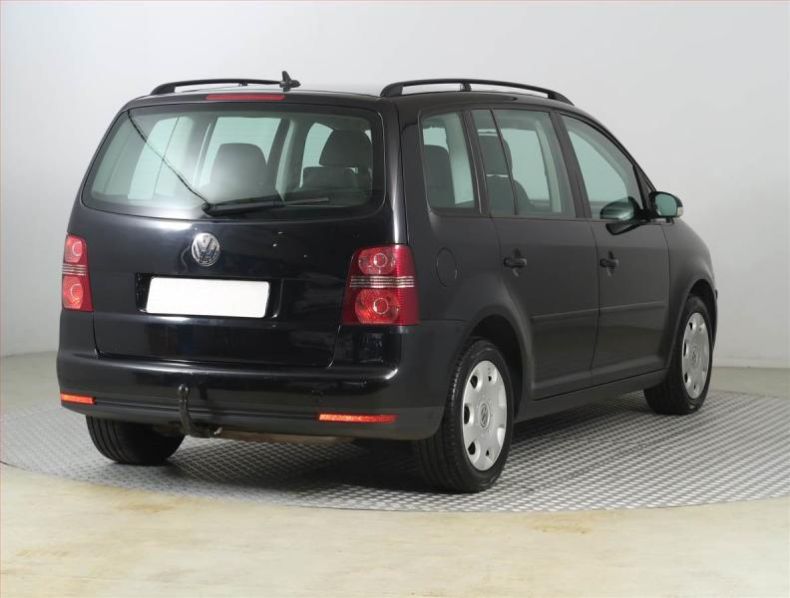 Volkswagen Touran - hlavní fotka