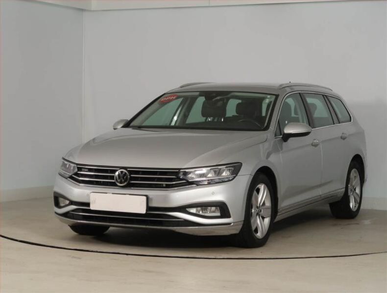 Volkswagen Passat - hlavní fotka
