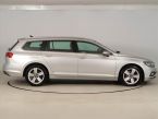 Volkswagen Passat - fotka číslo 5