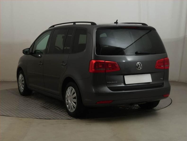 Volkswagen Touran - hlavní fotka