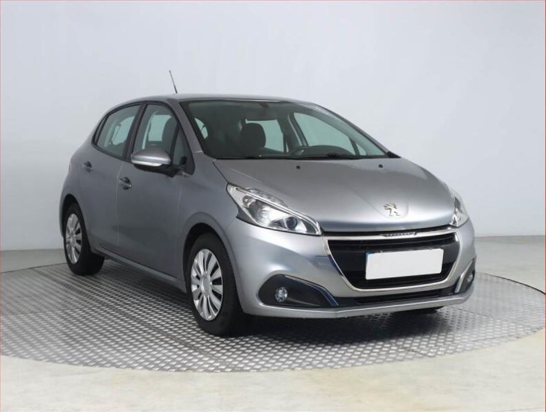 Peugeot 208 - hlavní foto
