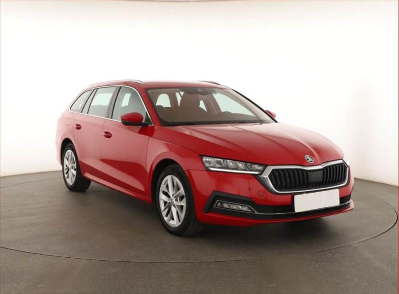 Škoda Octavia - hlavní fotka