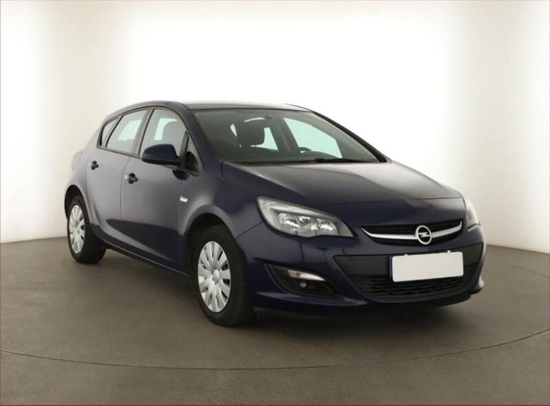 Opel Astra - hlavní foto