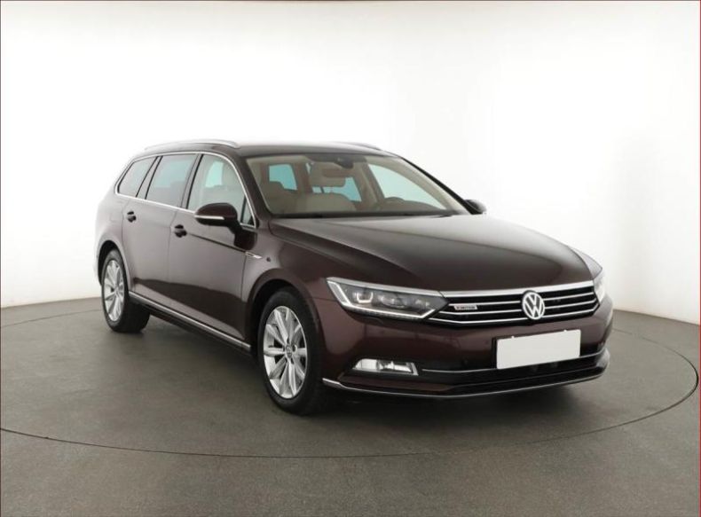 Volkswagen Passat - hlavní foto