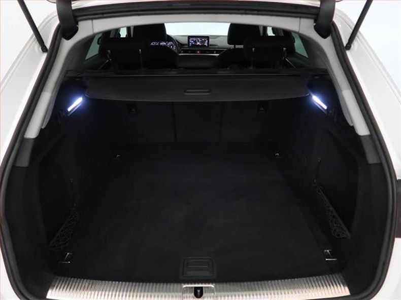 Audi A4 - hlavní fotka