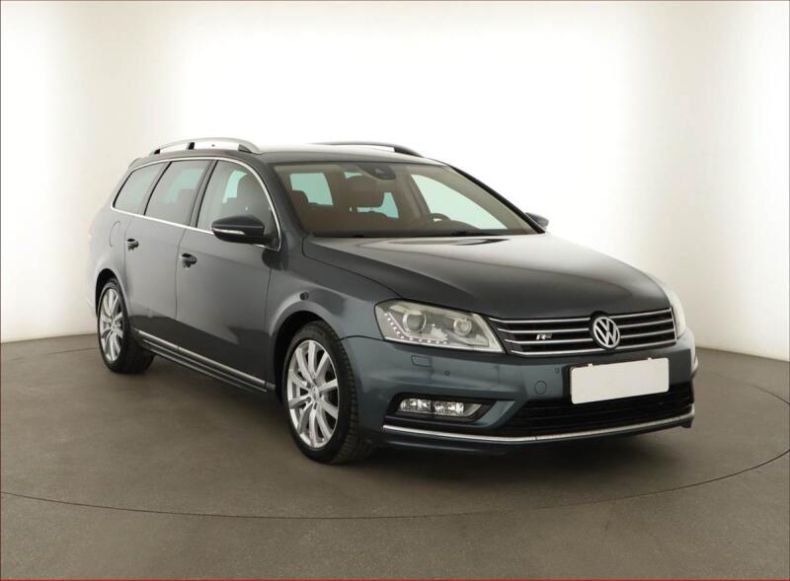 Volkswagen Passat - hlavní fotka inzerátu
