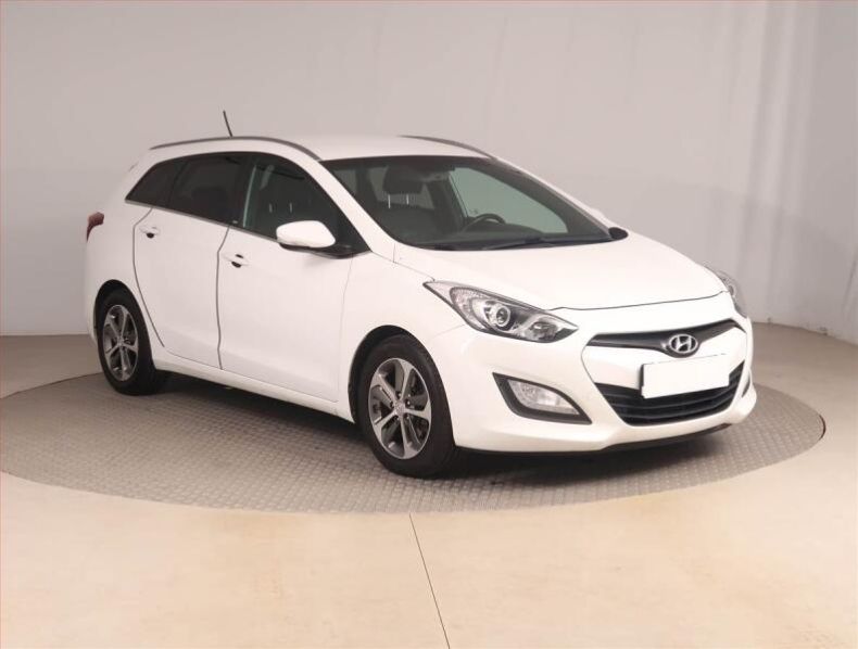 Hyundai i30 - hlavní foto