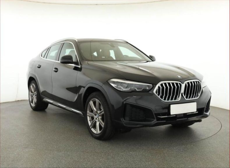 BMW X6 - hlavní foto
