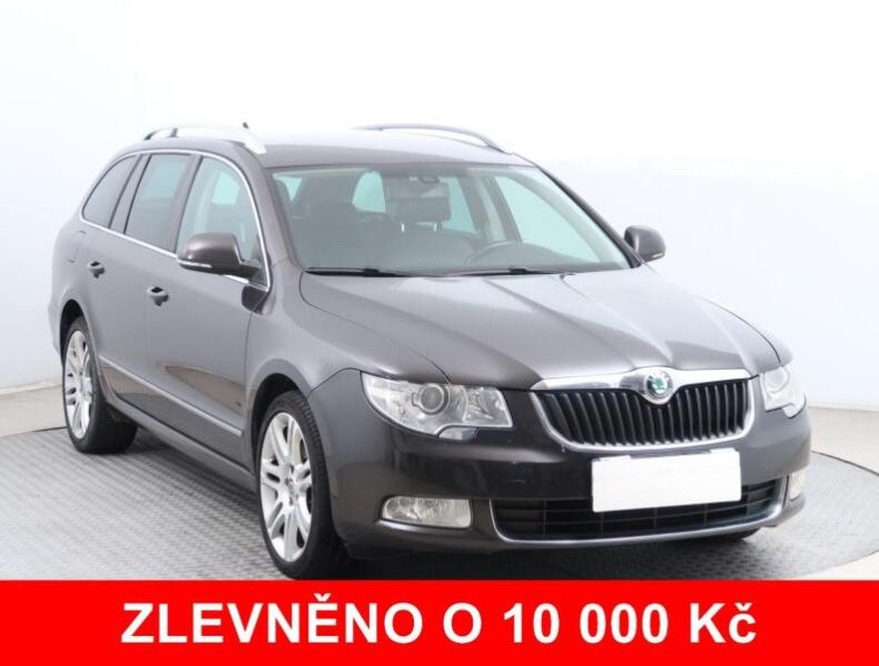 Škoda Superb - hlavní foto
