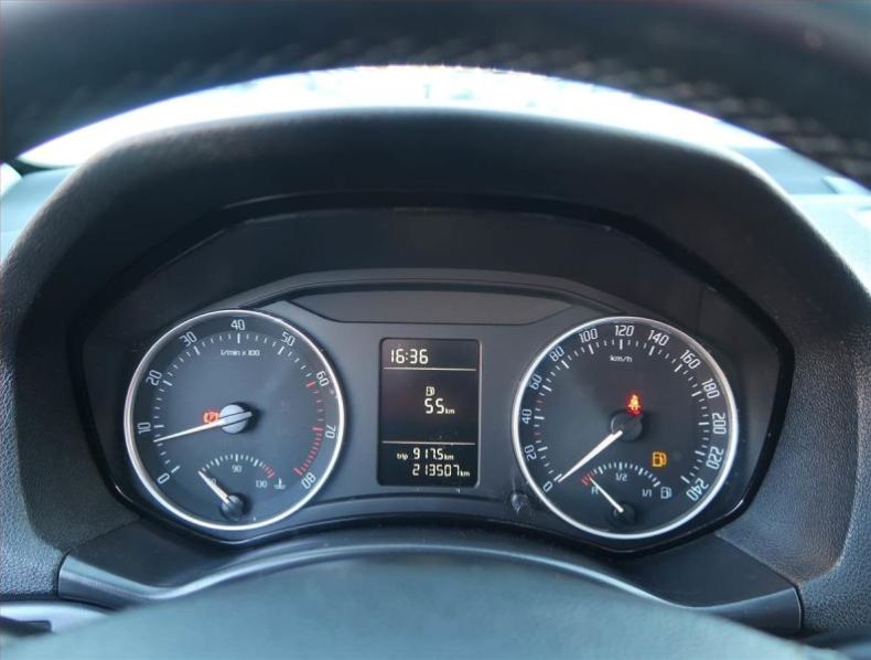 Škoda Octavia - hlavní fotka