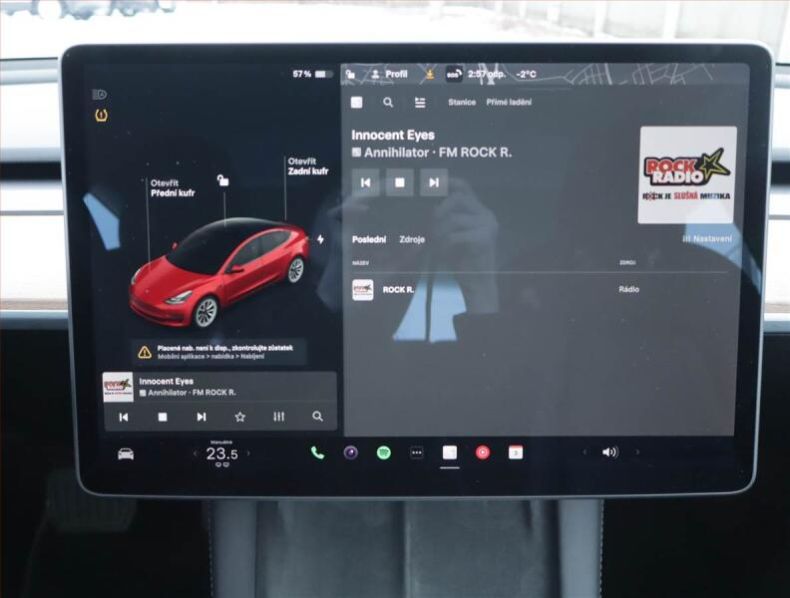 Tesla Model 3 - hlavní fotka