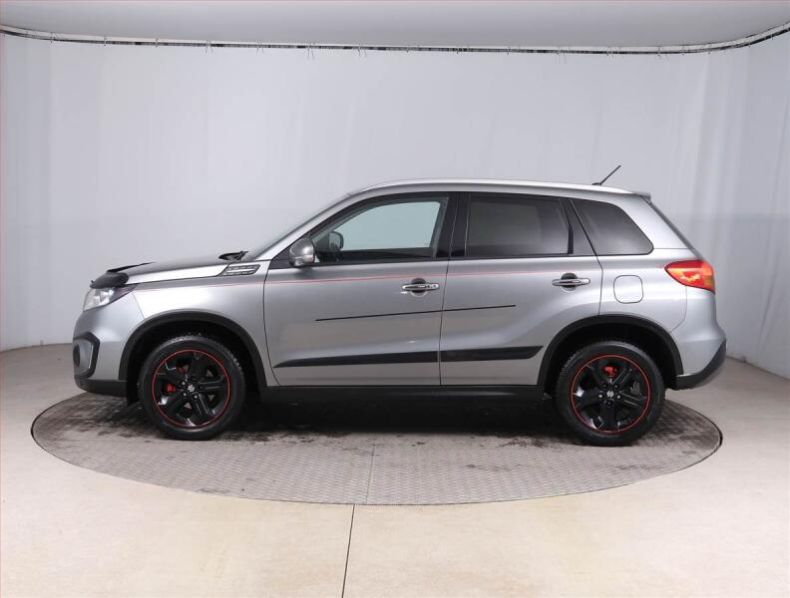 Suzuki Vitara - hlavní fotka
