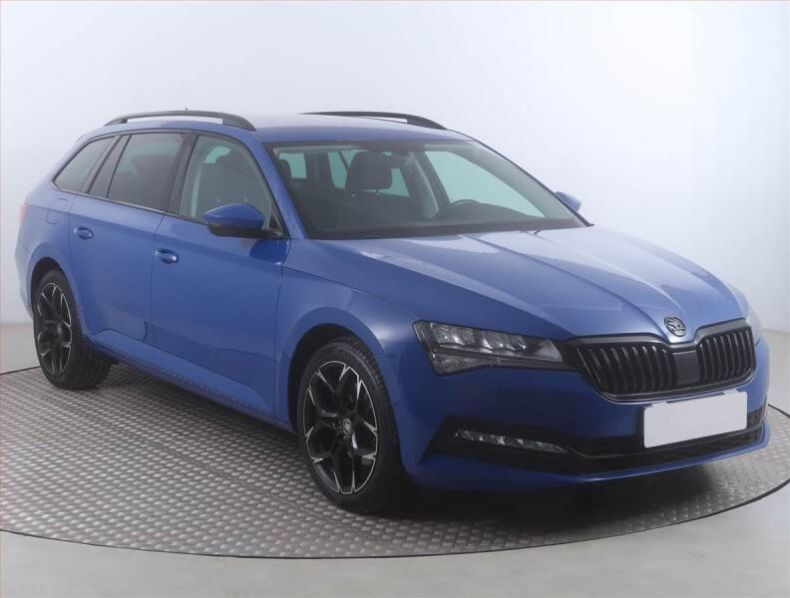 Škoda Superb - hlavní foto