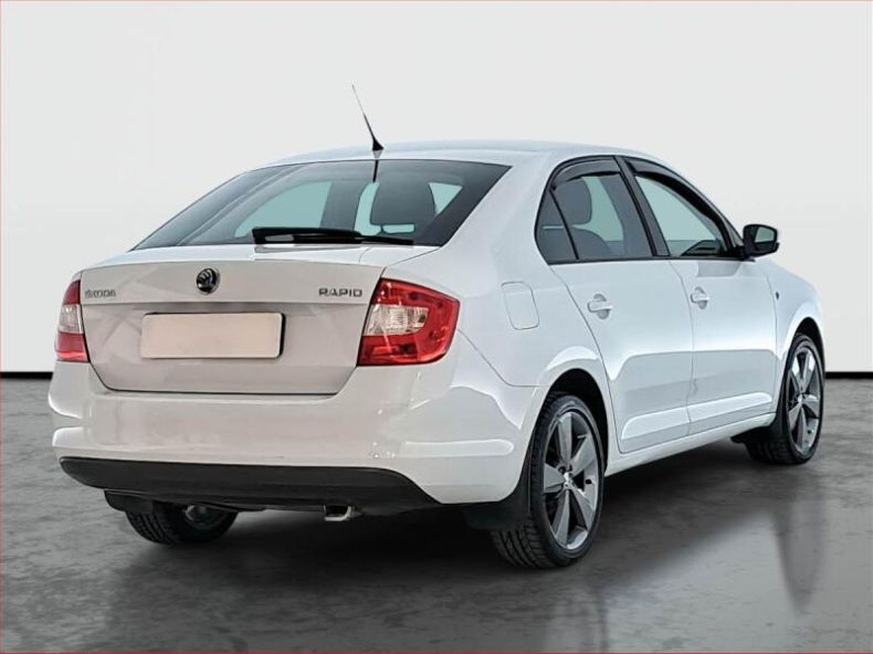Škoda Rapid - hlavní fotka