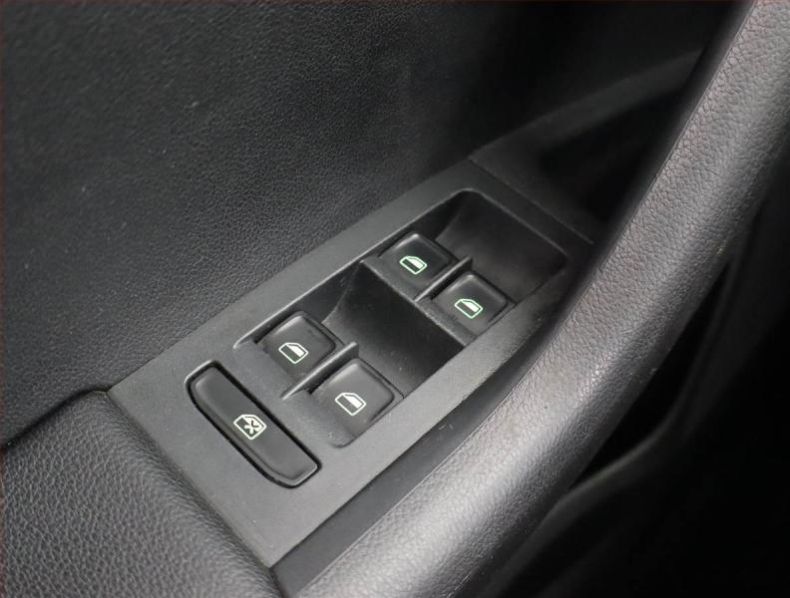 Škoda Octavia - hlavní fotka