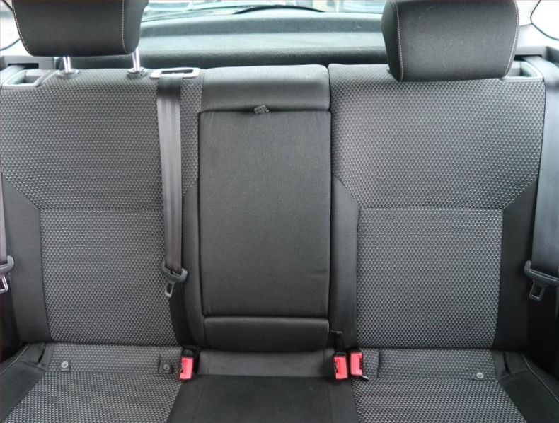 Škoda Rapid - hlavní fotka