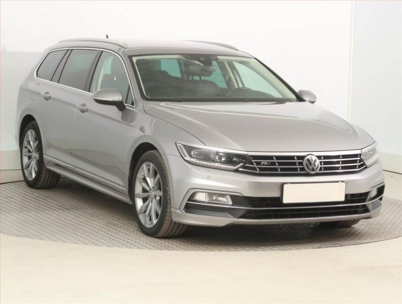 Volkswagen Passat - hlavní fotka inzerátu
