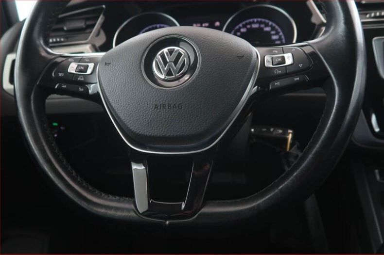 Volkswagen Touran - hlavní fotka