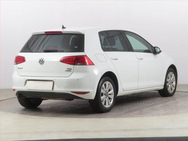 Volkswagen Golf - hlavní fotka