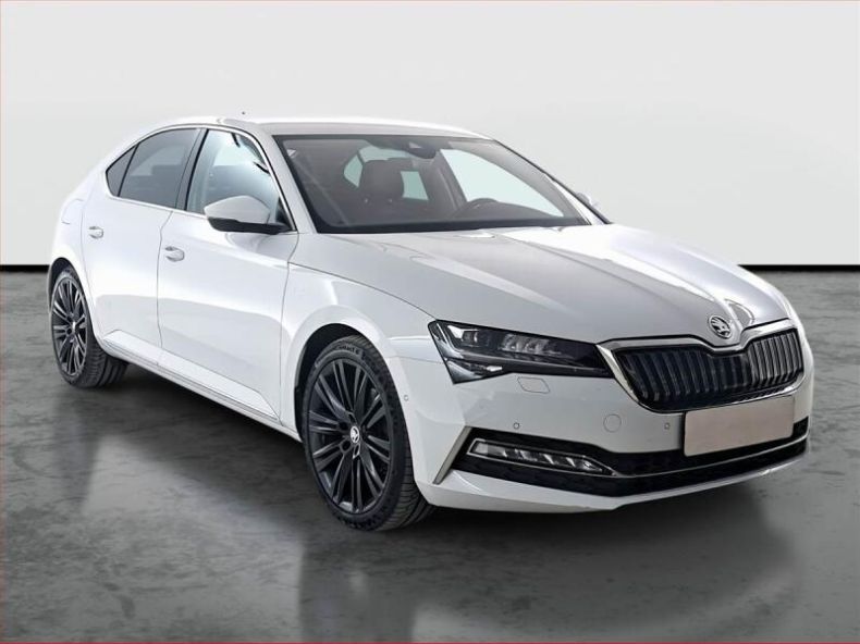Škoda Superb - hlavní fotka