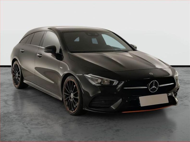 Mercedes Třída CLA - hlavní foto
