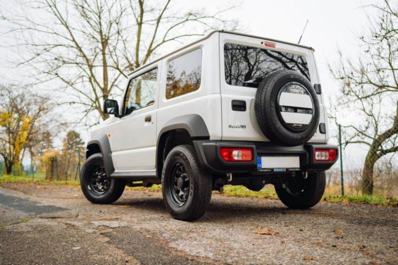 Suzuki Jimny - hlavní fotka