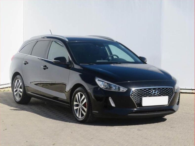 Hyundai i30 - hlavní foto