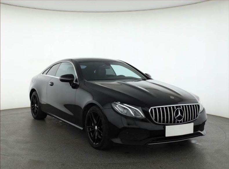 Mercedes Třída E - hlavní foto