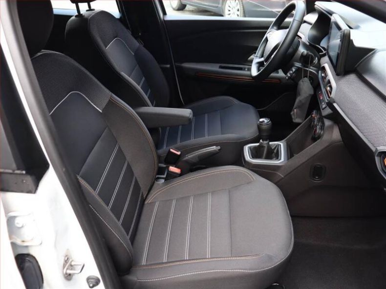 Dacia Sandero - hlavní fotka