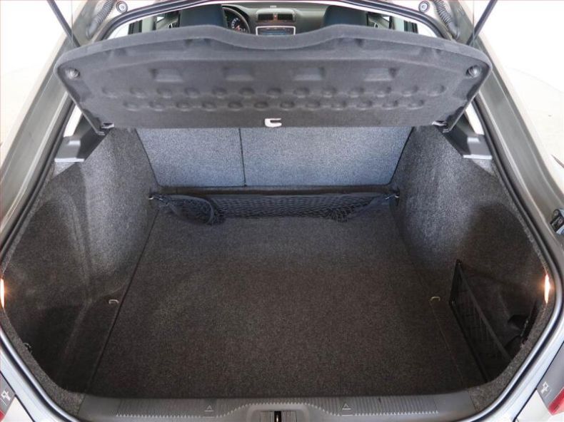 Škoda Octavia - hlavní fotka
