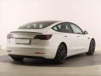 Tesla Model 3 - fotka číslo 4