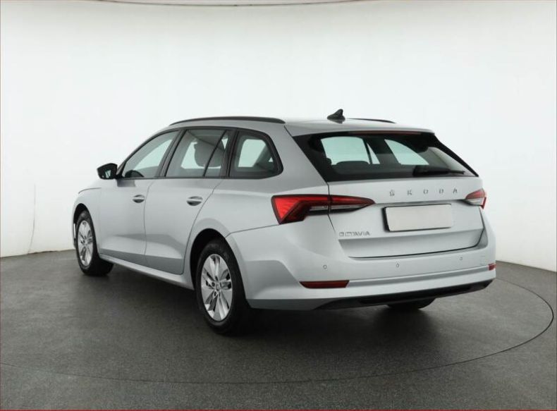 Škoda Octavia - hlavní fotka