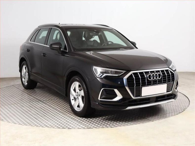 Audi Q3 - hlavní foto