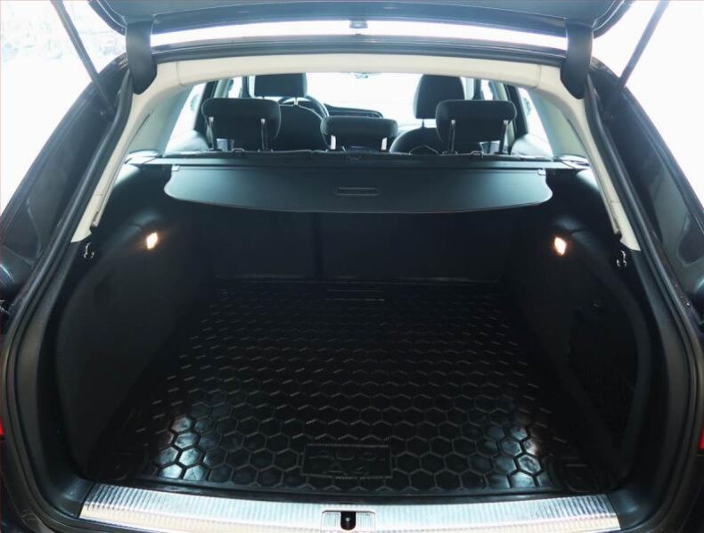 Audi A4 - hlavní fotka