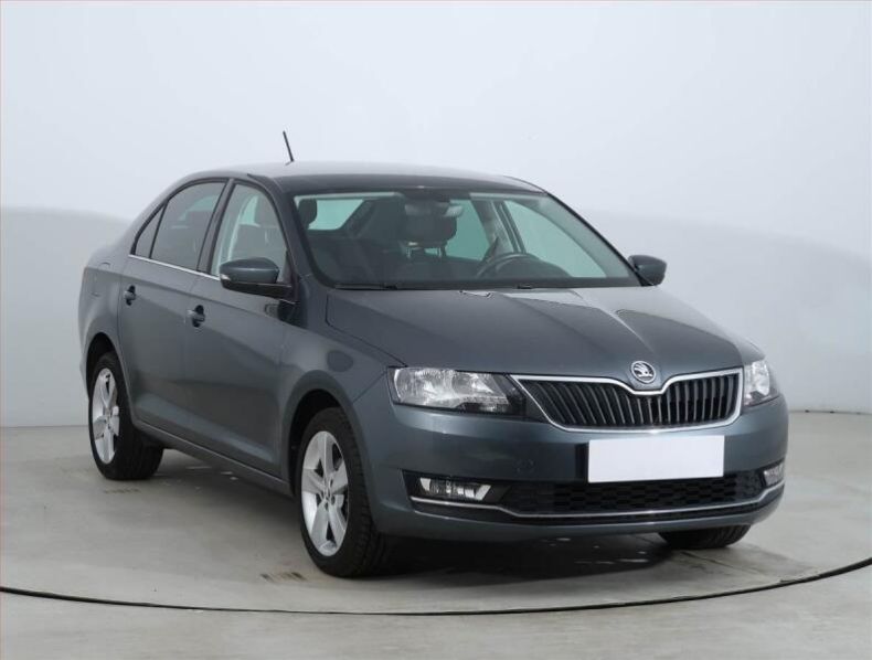 Škoda Rapid - hlavní foto